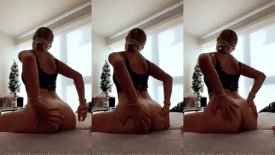katiesigmond Leaks Touchs her Nude Ass